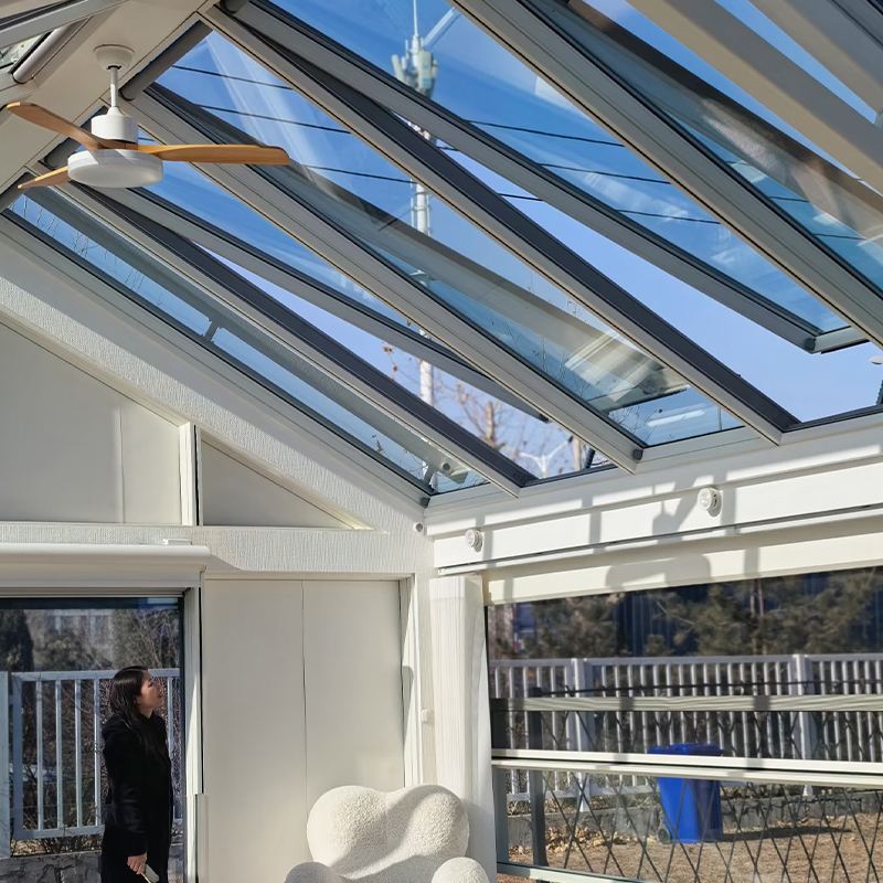 نافذة سقف معلقة من سبائك الألومنيوم عالية الأداء وصامتة