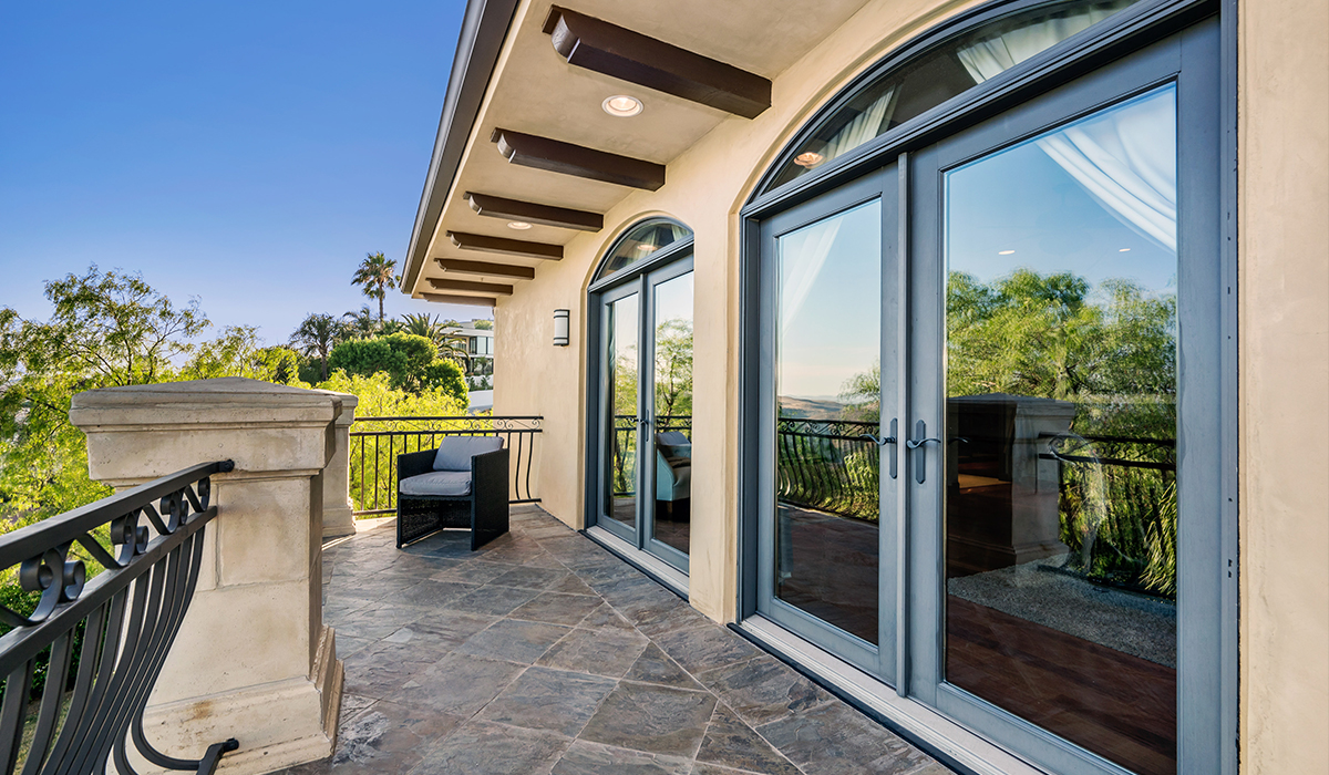 المباني السكنية (الشقق والفيلات وغيرها)